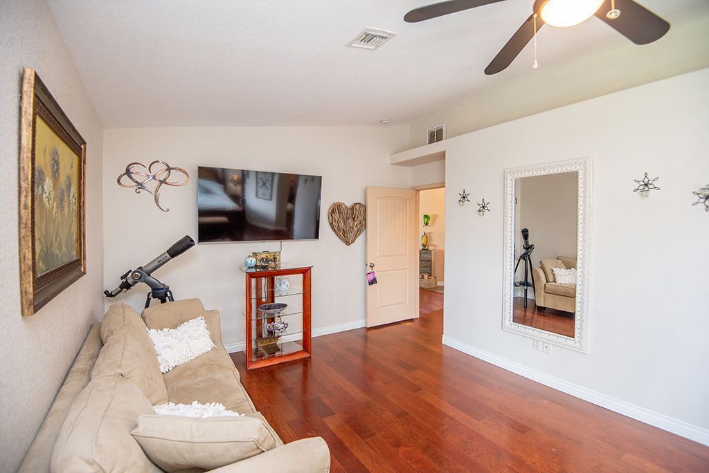 Photo of Livingroom in Fortuna Foothills