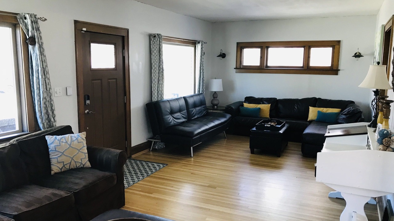 Photo of Livingroom in East Central