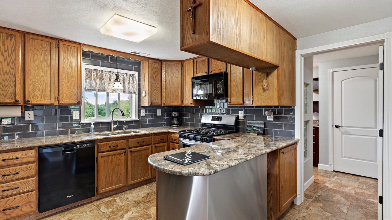 Photo of Kitchen in Meadow Lakes