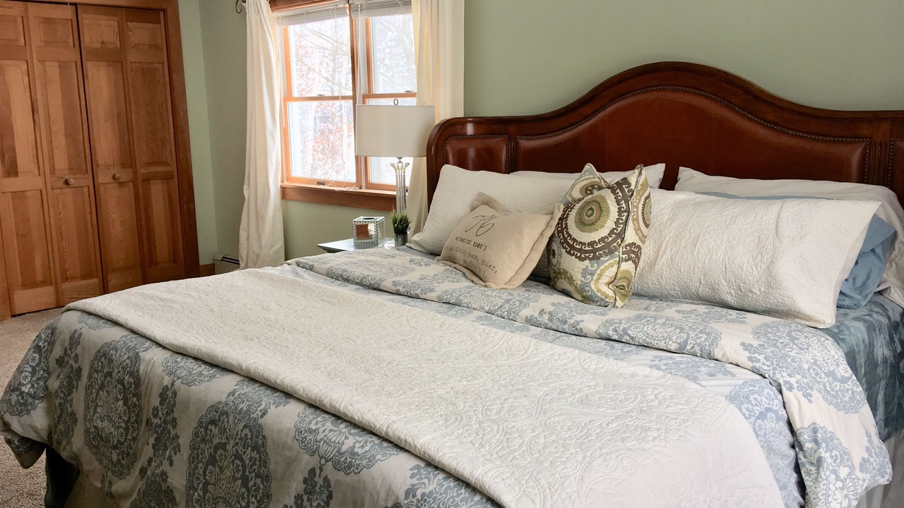 Photo of Bedroom in Mid-Coast and Islands