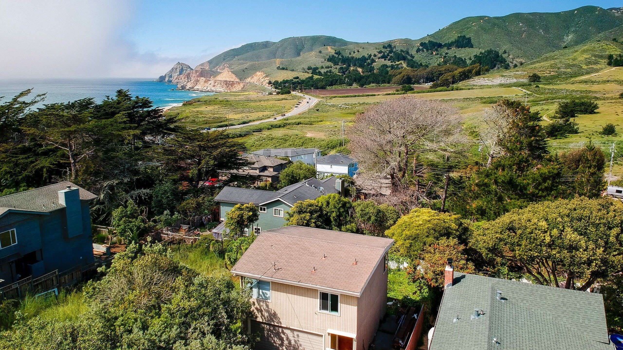 Photo of Others in Montara