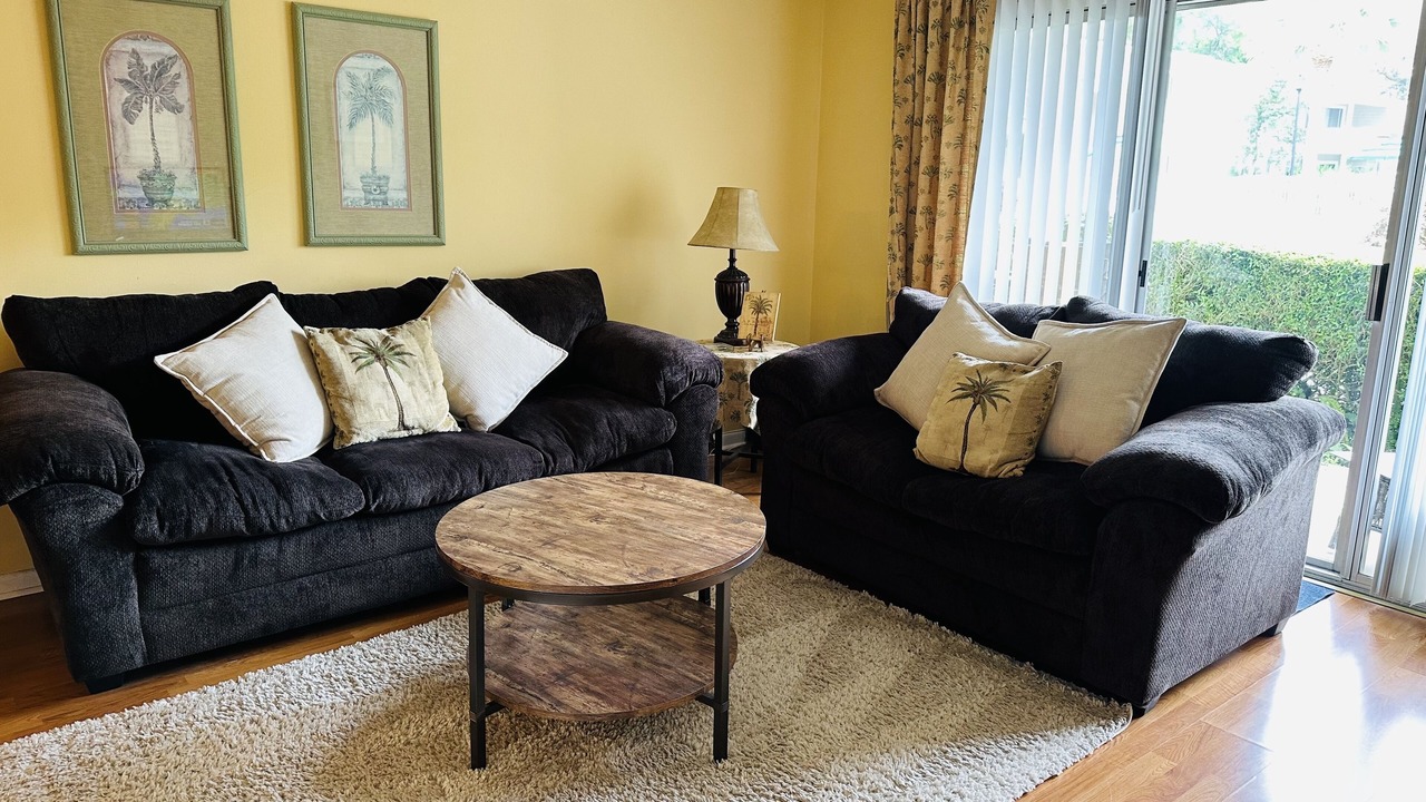 Photo of Livingroom in Demere Park