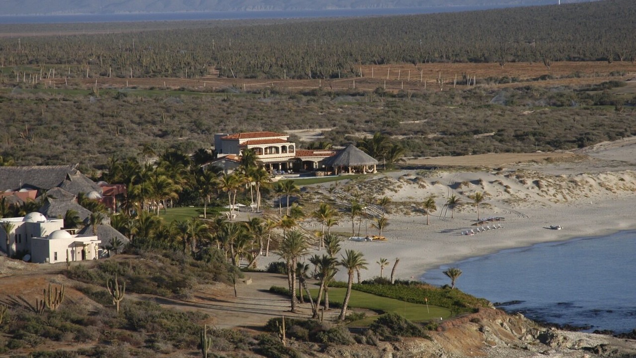 Photo of Others in Ensenada Los Muertos