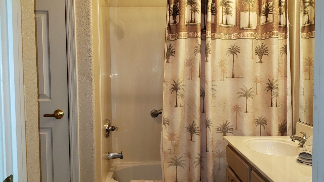 Photo of Bathroom in Superstition Lakes