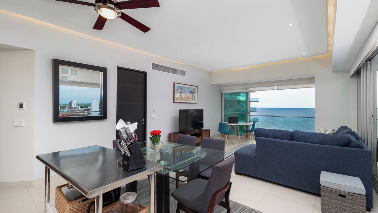 Photo of Livingroom in North Hotel Zone