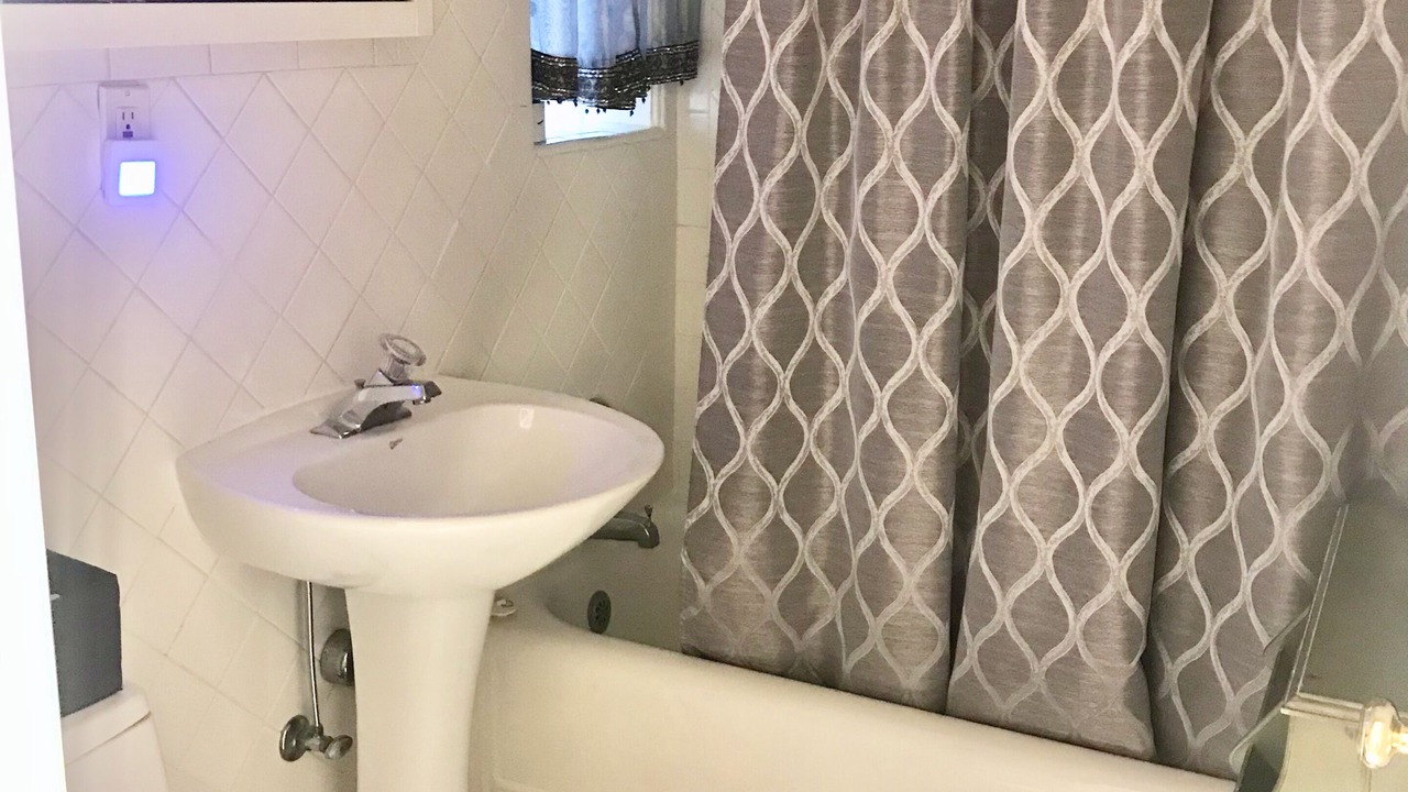 Photo of Bathroom in Marina District