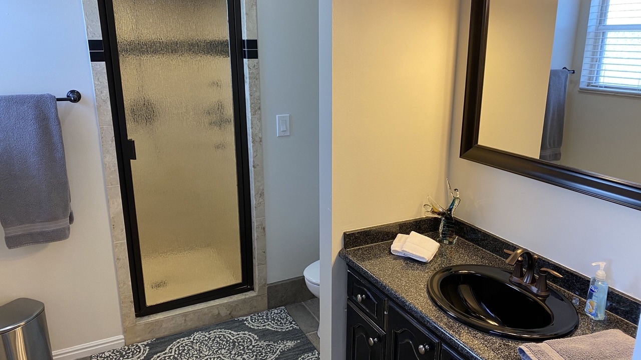 Photo of Bathroom in Murray
