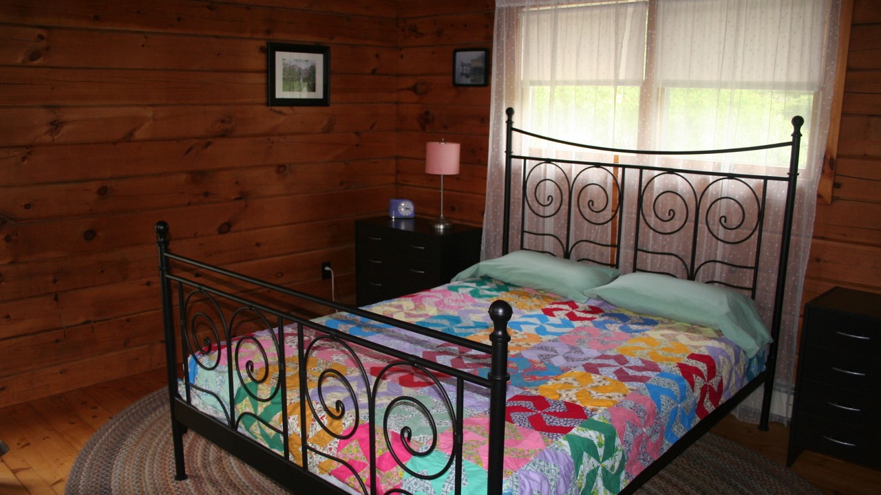 Photo of Bedroom in Mid-Coast and Islands