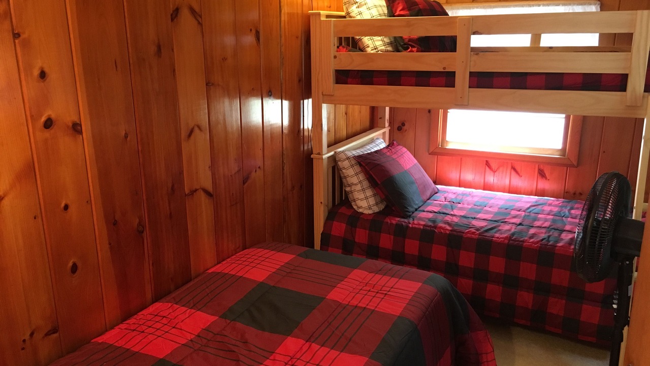 Photo of Bedroom in Tuftonboro