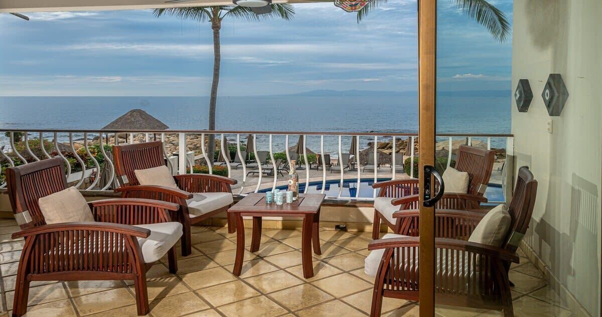 Photo of Patio Balcony in South Shore Hotel Area