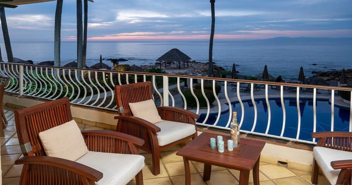 Photo of Patio Balcony in South Shore Hotel Area