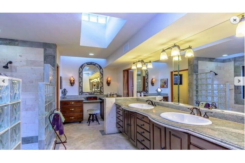 Photo of Bathroom in Pedregal