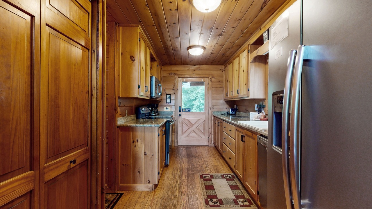 Photo of Kitchen in Mineral Bluff