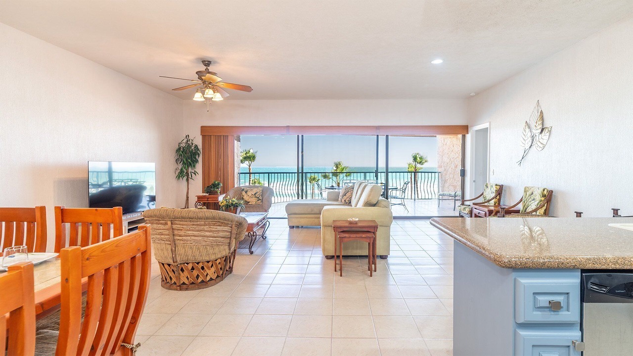 Photo of Livingroom in Sandy Beach
