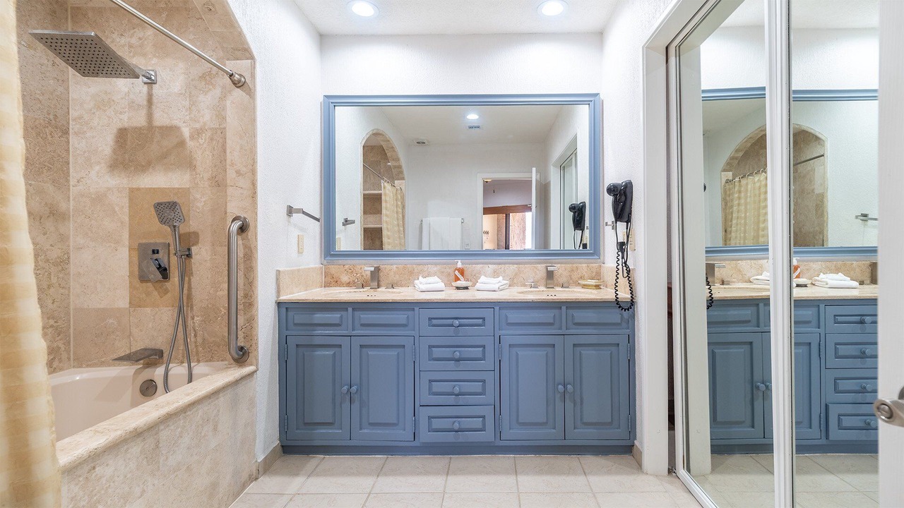 Photo of Bathroom in Sandy Beach