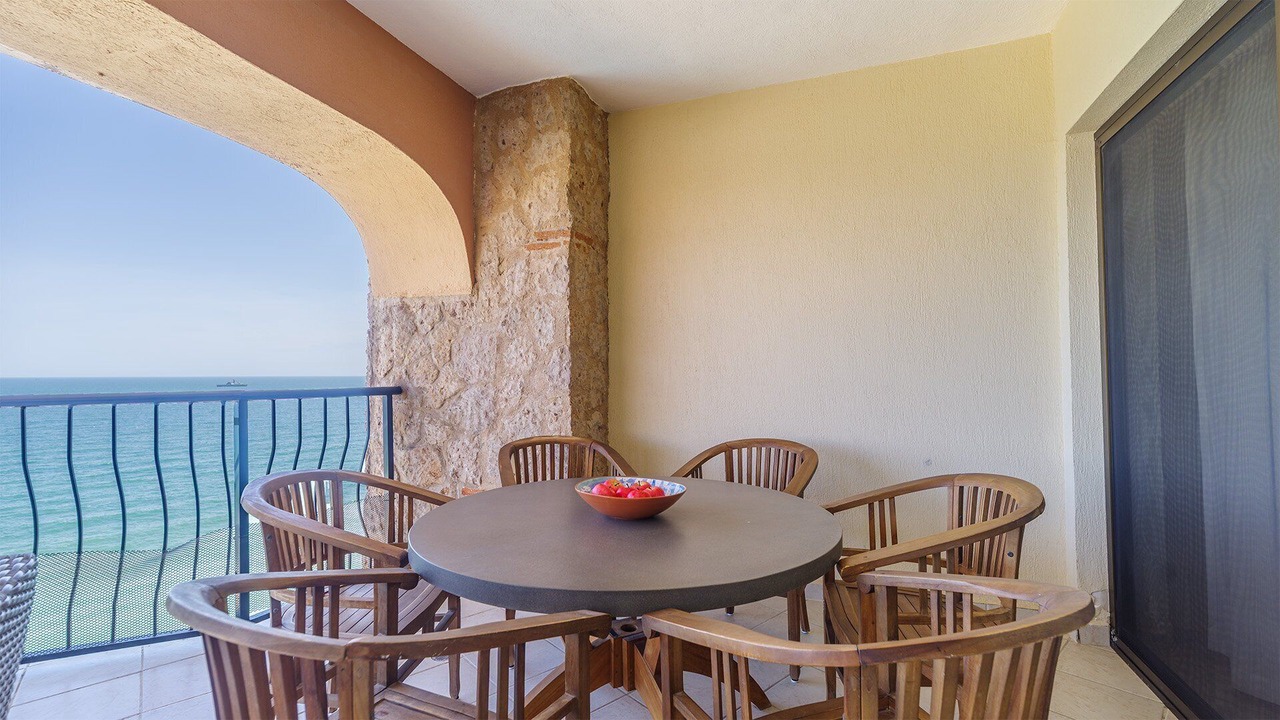 Photo of Patio Balcony in Sandy Beach