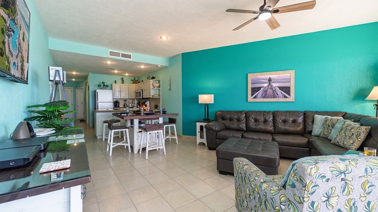 Photo of Livingroom in Sandy Beach