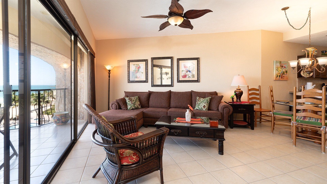 Photo of Livingroom in Sandy Beach