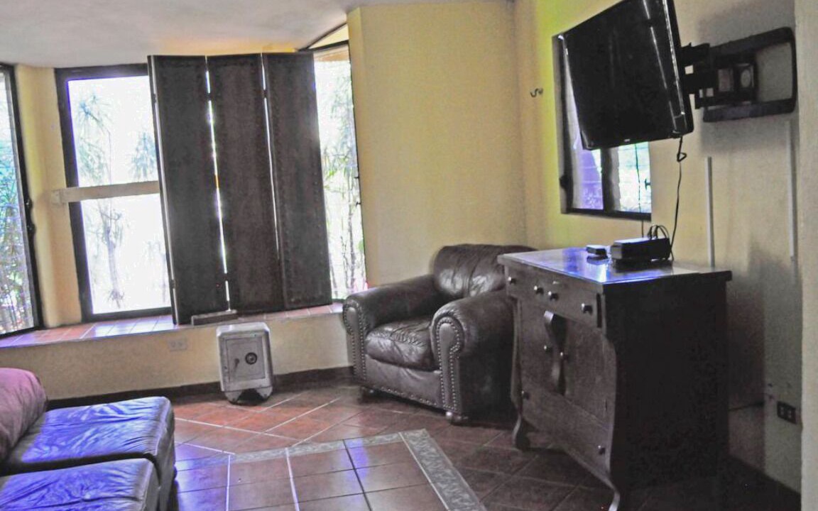 Photo of Livingroom in Tahmek