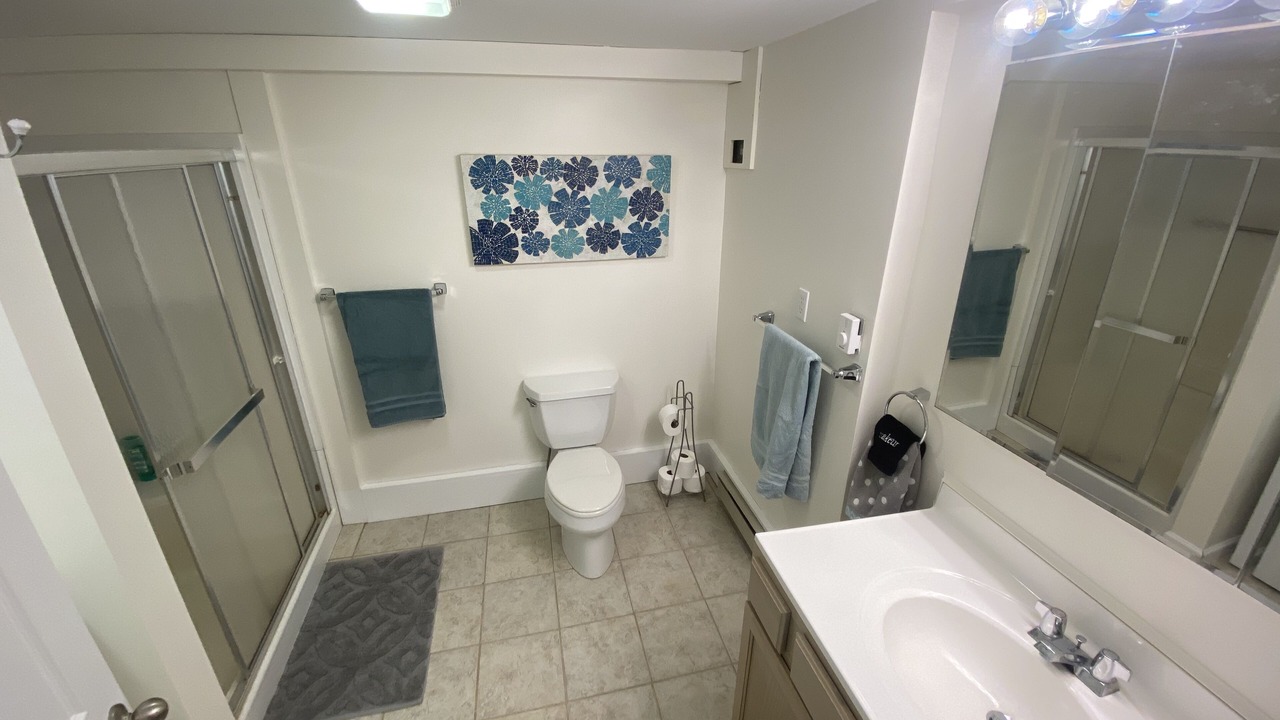 Photo of Bathroom in Valois
