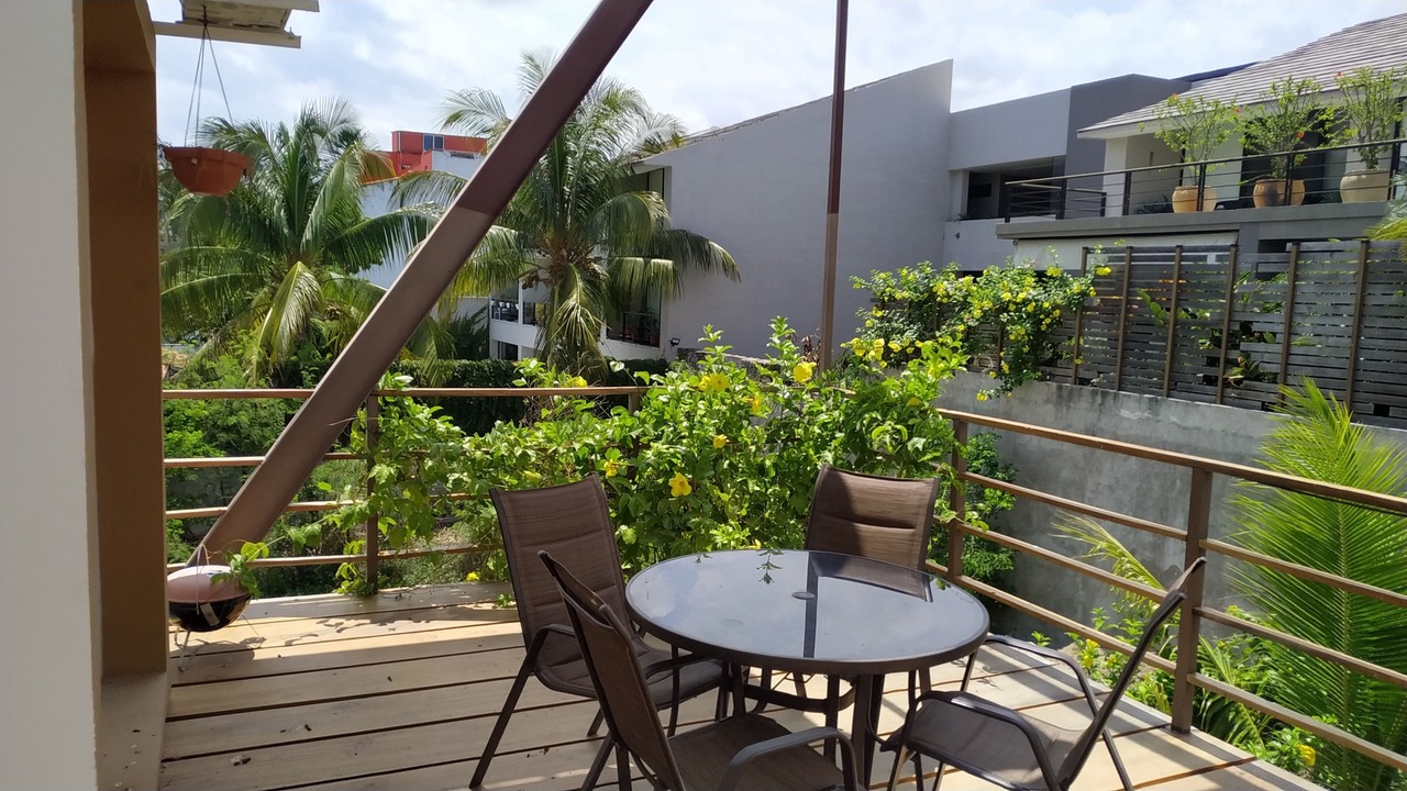 Photo of Outdoor in R