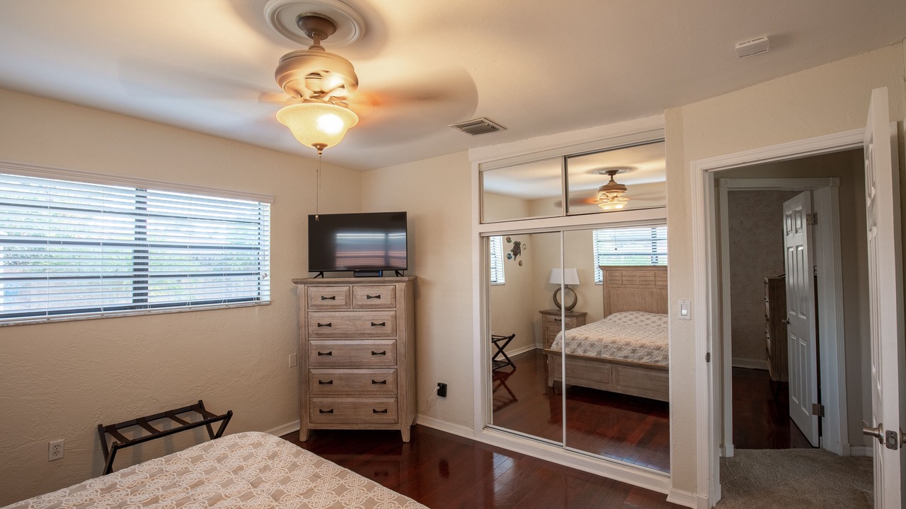 Photo of Bedroom in Cypress Point