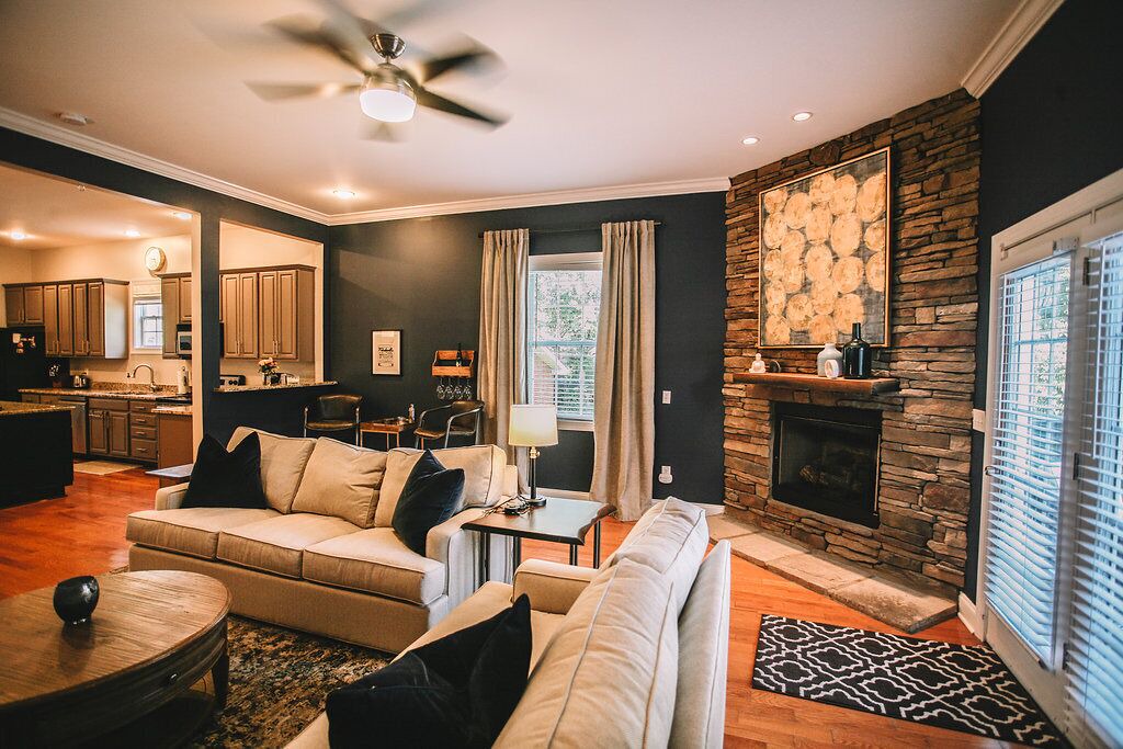 Photo of Livingroom in Historic Edgefield