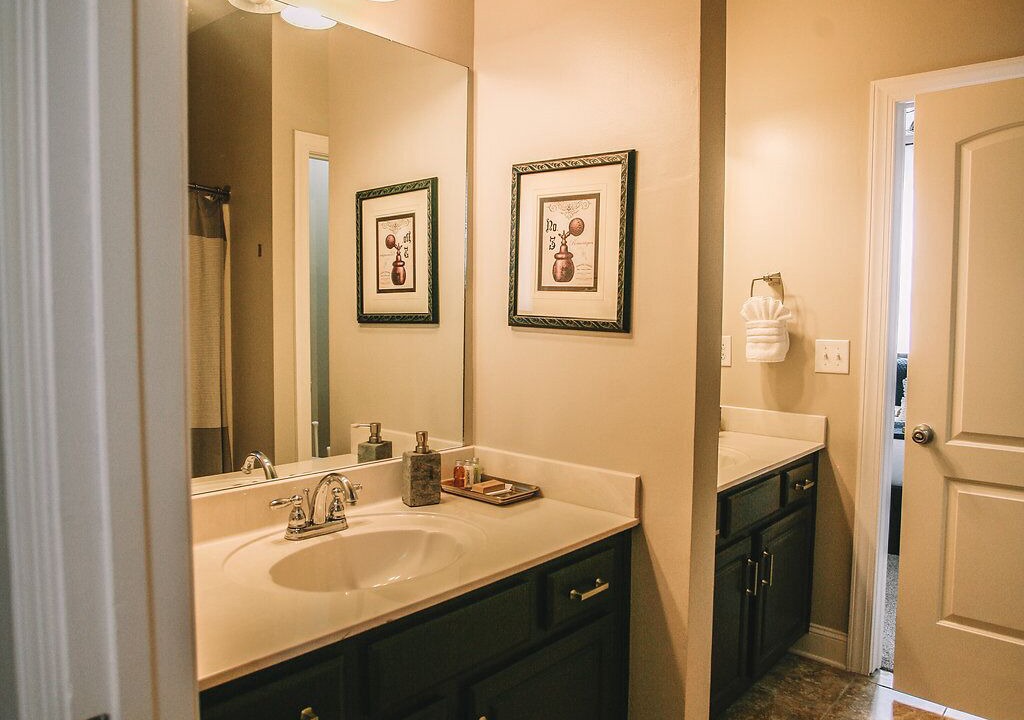Photo of Bathroom in Historic Edgefield