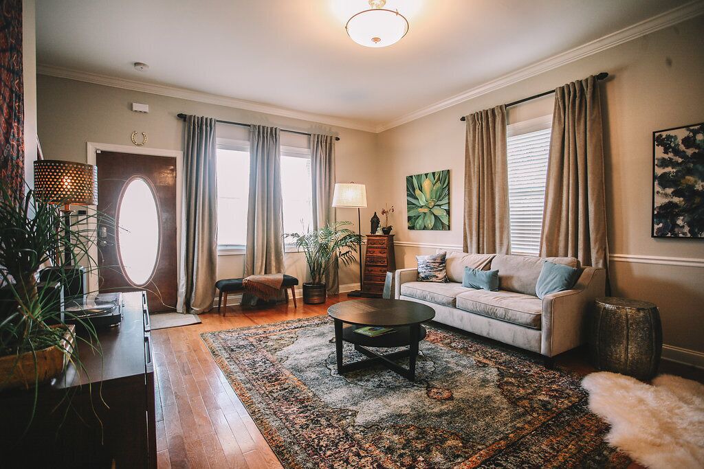 Photo of Livingroom in Historic Edgefield