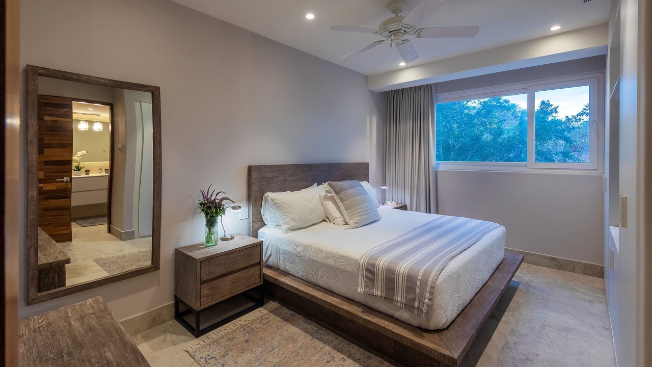 Photo of Bathroom in Romantic Zone