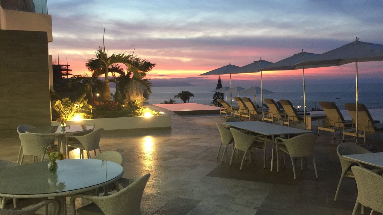 Photo of Outdoor in Romantic Zone
