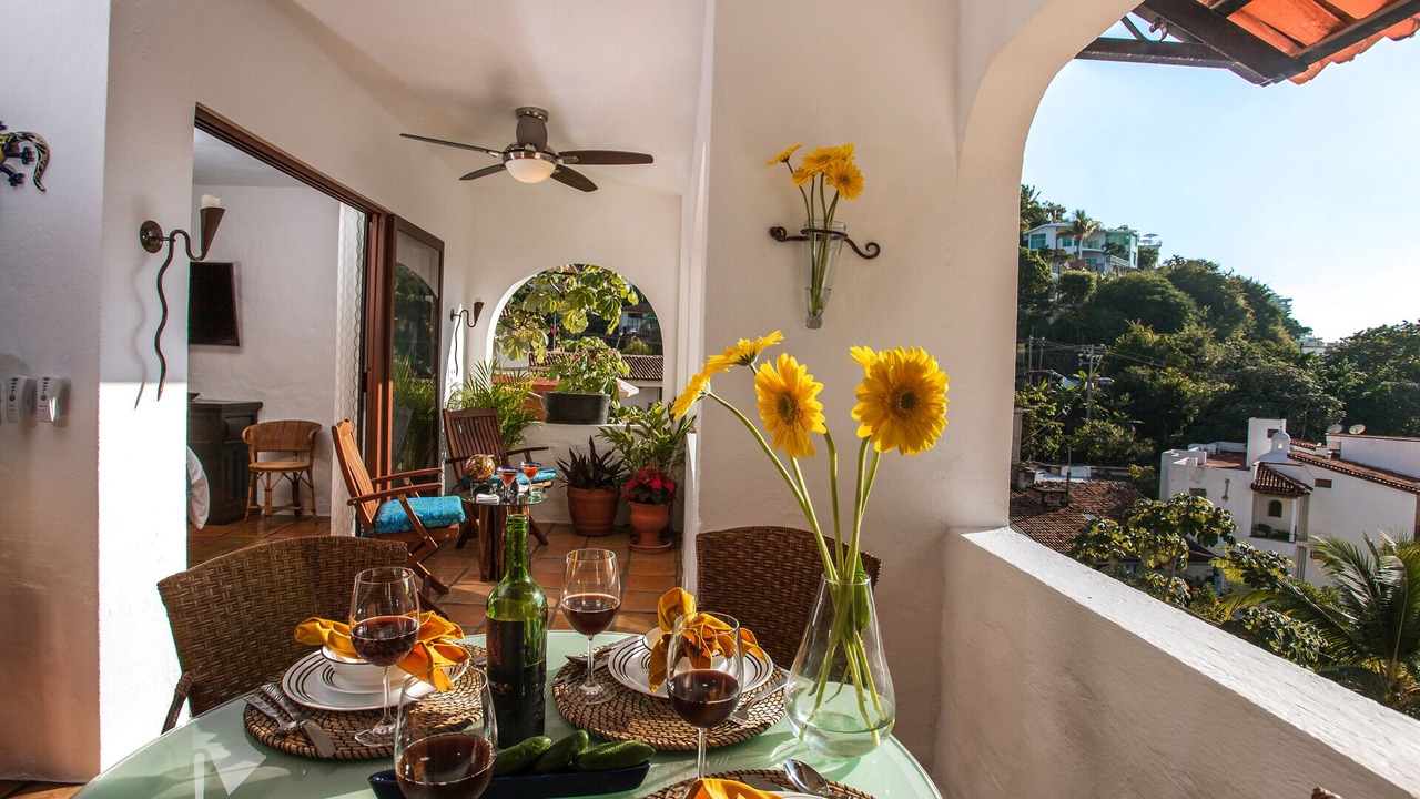 Photo of Outdoor in Romantic Zone