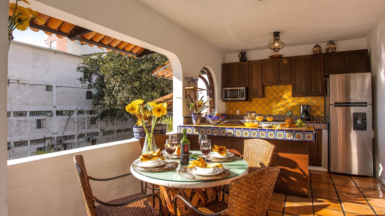 Photo of Outdoor in Romantic Zone