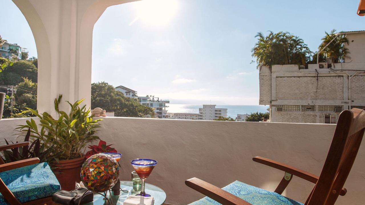 Photo of Outdoor in Romantic Zone