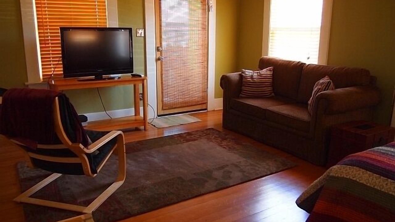 Photo of Bedroom in West University