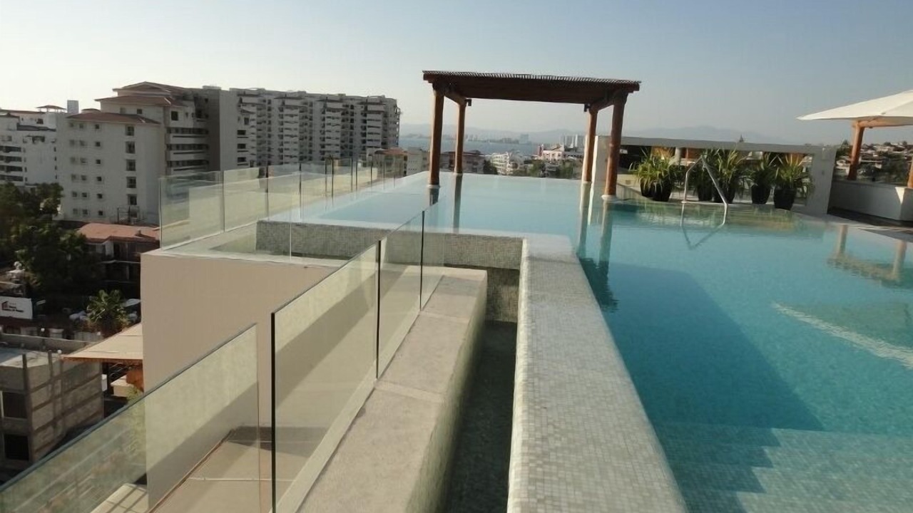 Photo of Outdoor in Romantic Zone