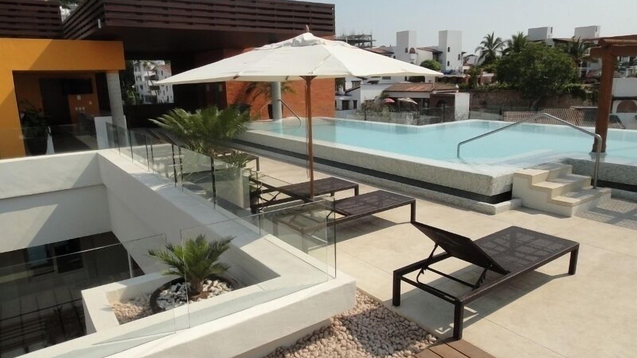Photo of Outdoor in Romantic Zone