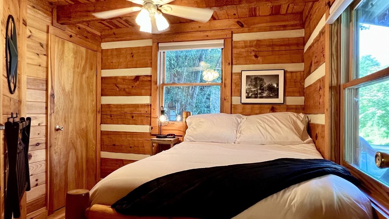 Photo of Bedroom in Sevierville