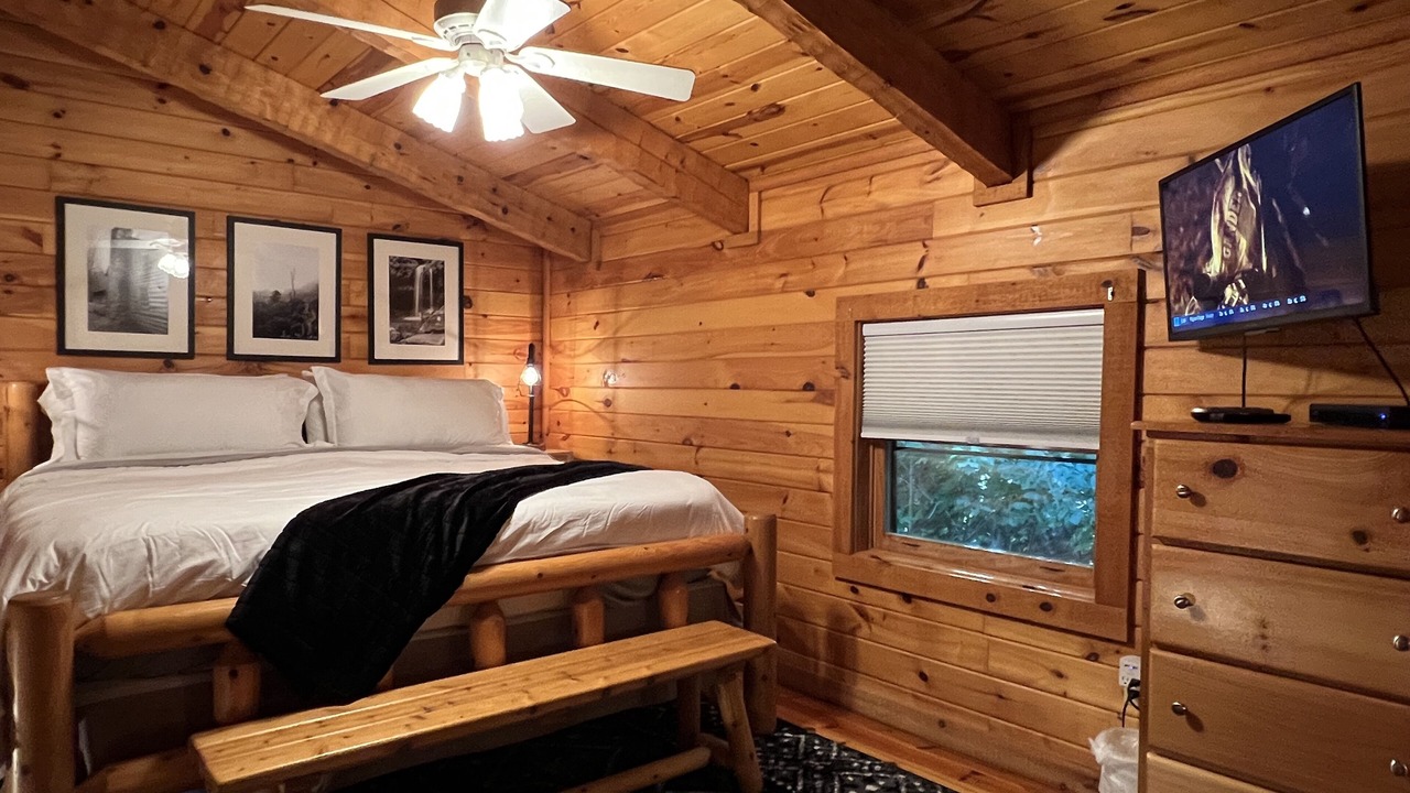 Photo of Bedroom in Sevierville