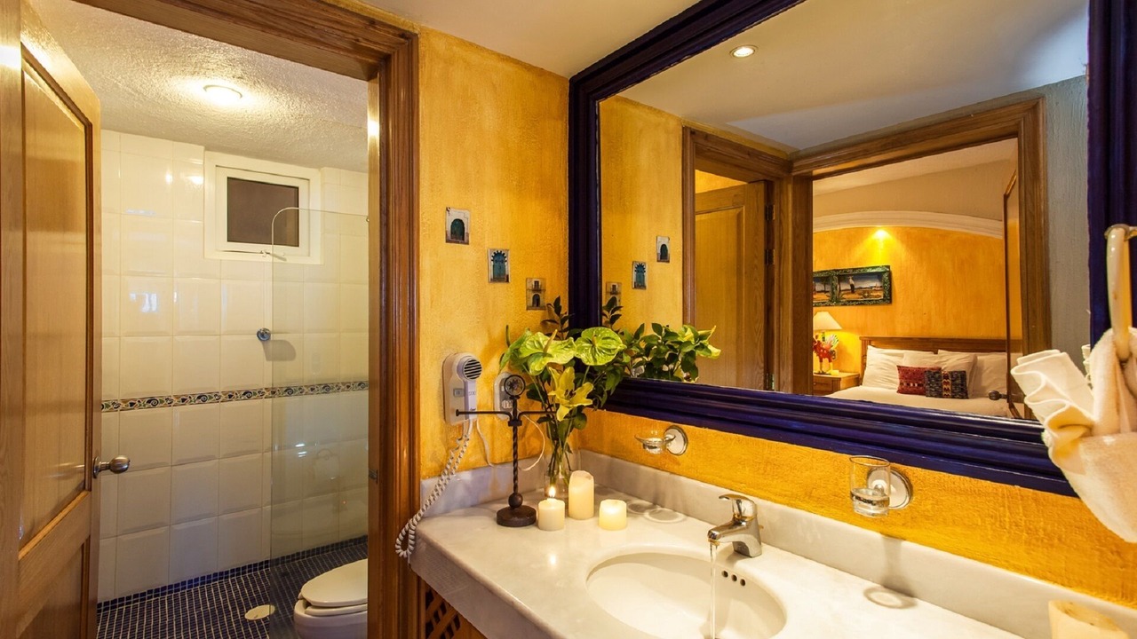 Photo of Bathroom in Romantic Zone