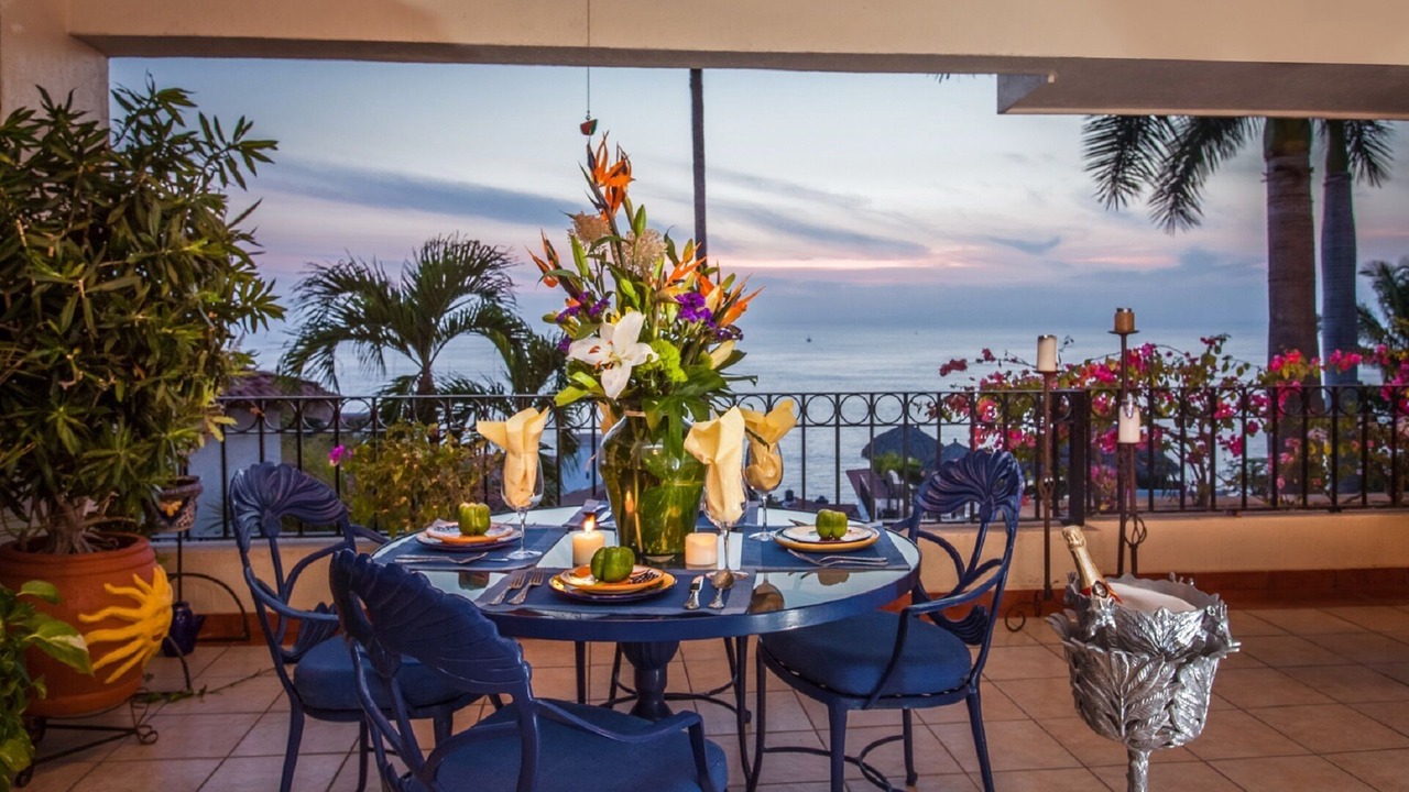 Photo of Outdoor in Romantic Zone