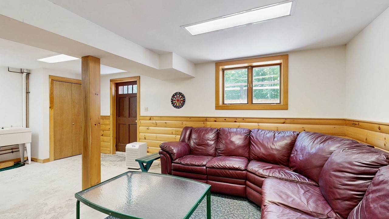 Photo of Livingroom in Beaver Cove