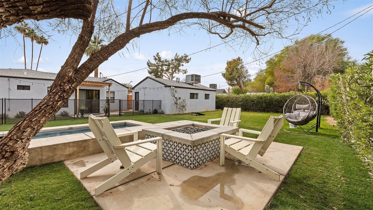 Photo of Patio Balcony in Pierson Place Historic District