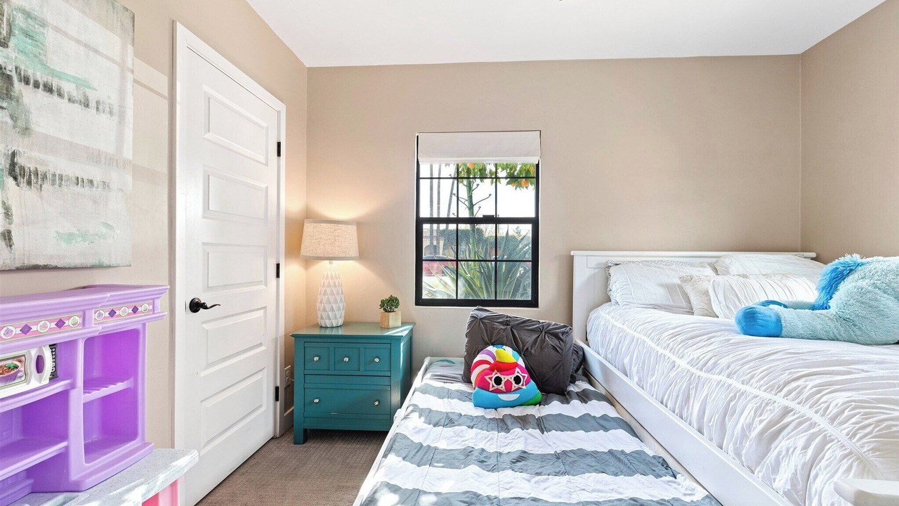 Photo of Bedroom in Pierson Place Historic District