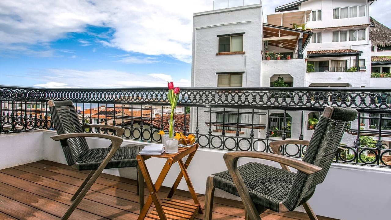 Photo of Patio Balcony in Romantic Zone