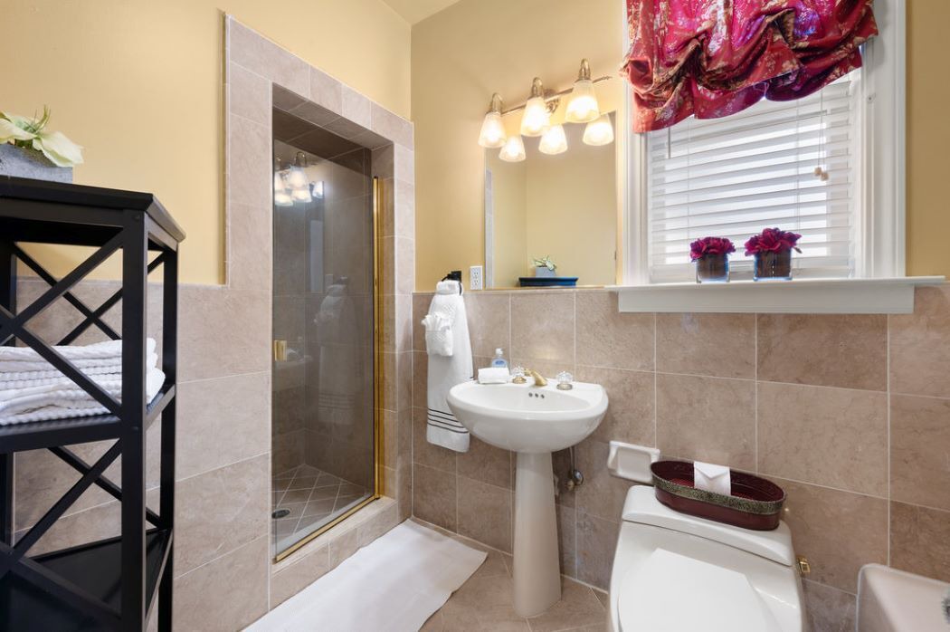 Photo of Bathroom in Marina District