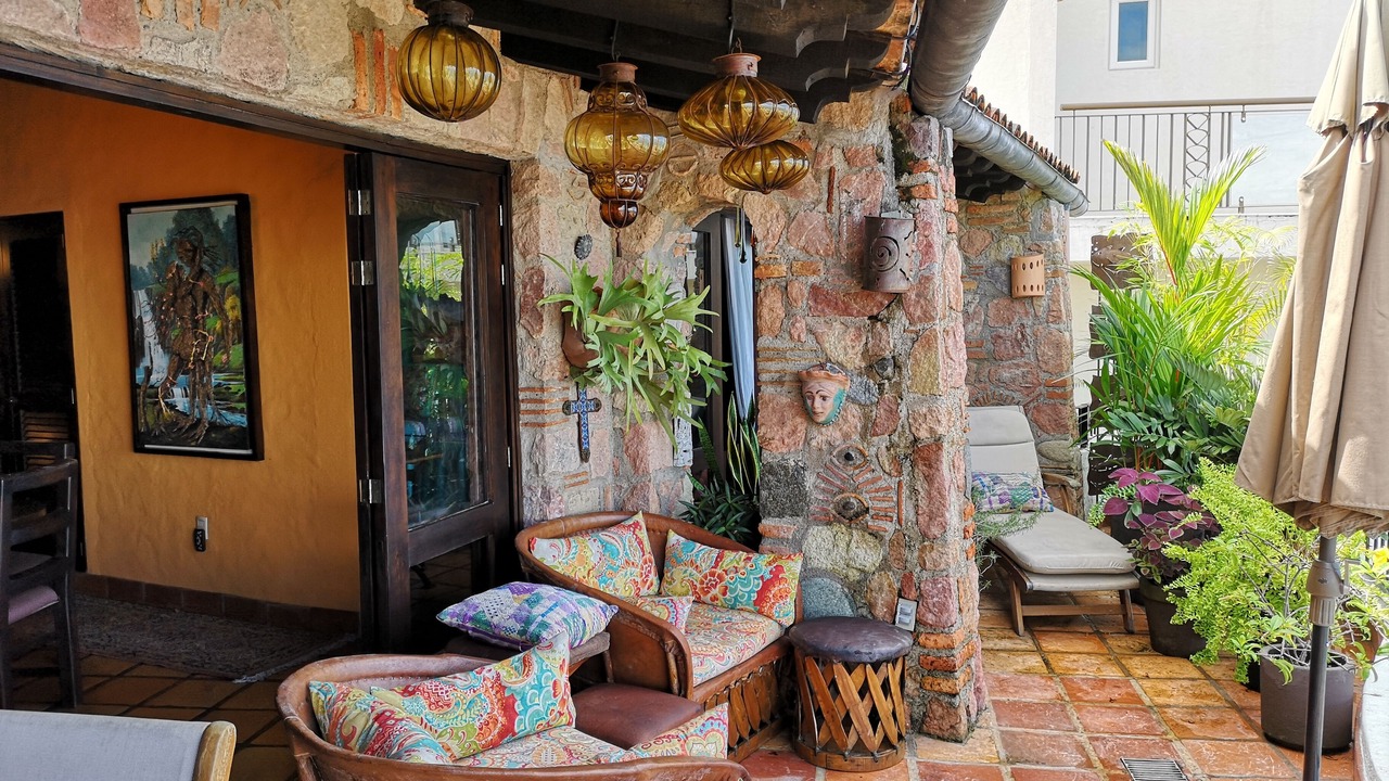 Photo of Patio Balcony in South Shore Hotel Area