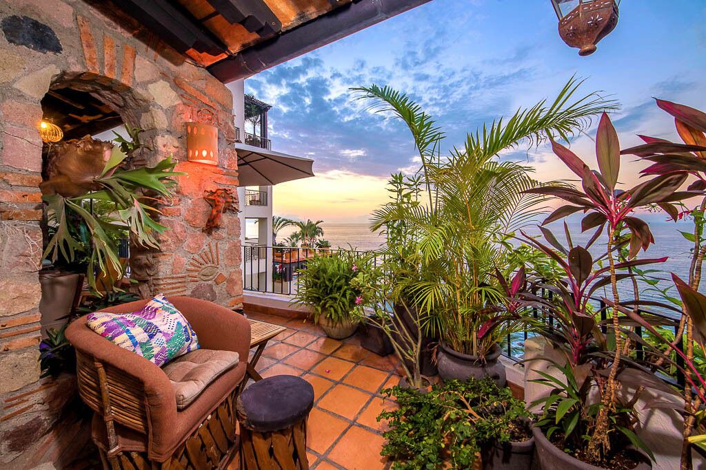 Photo of Patio Balcony in South Shore Hotel Area