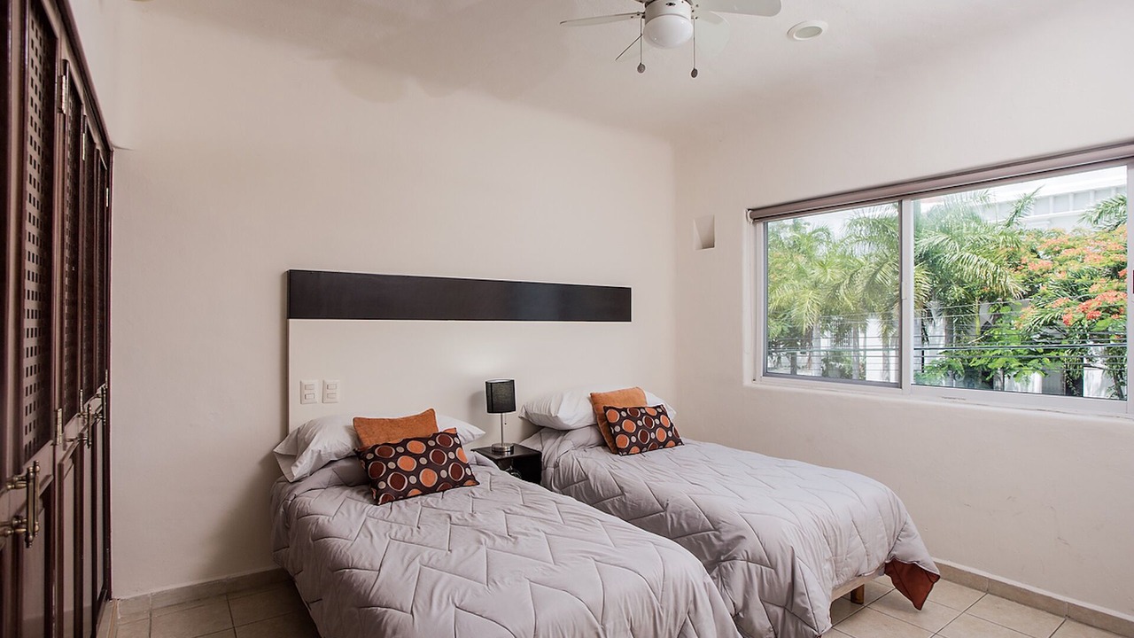 Photo of Bedroom in 12th Street