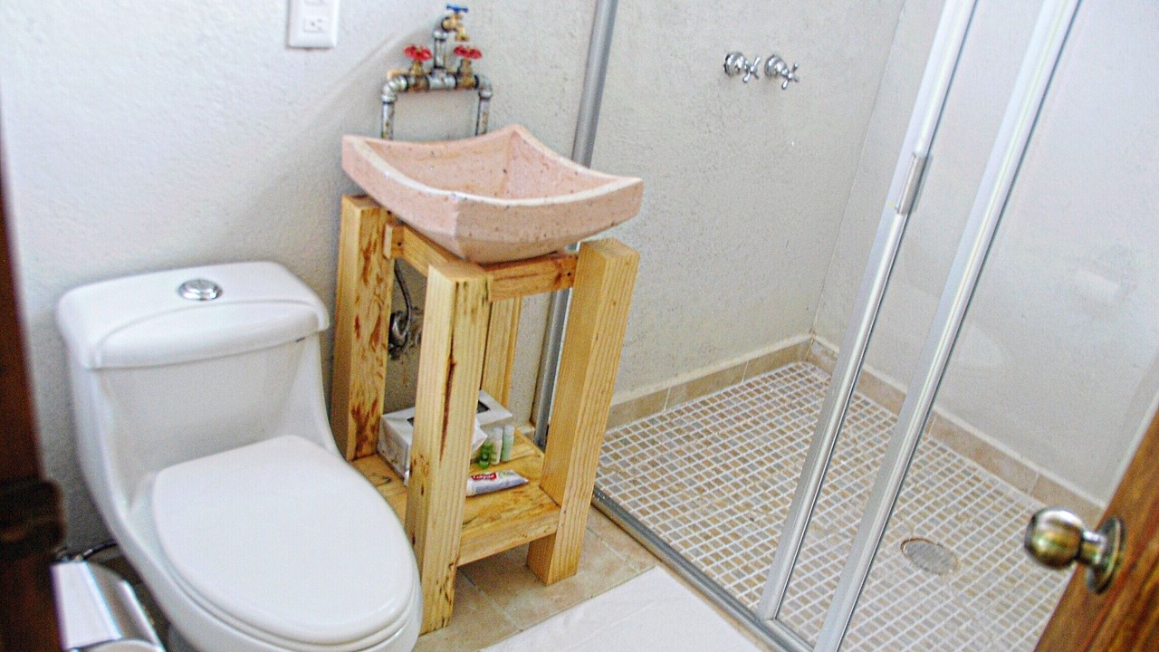 Photo of Bathroom in Santa Fe de la Laguna